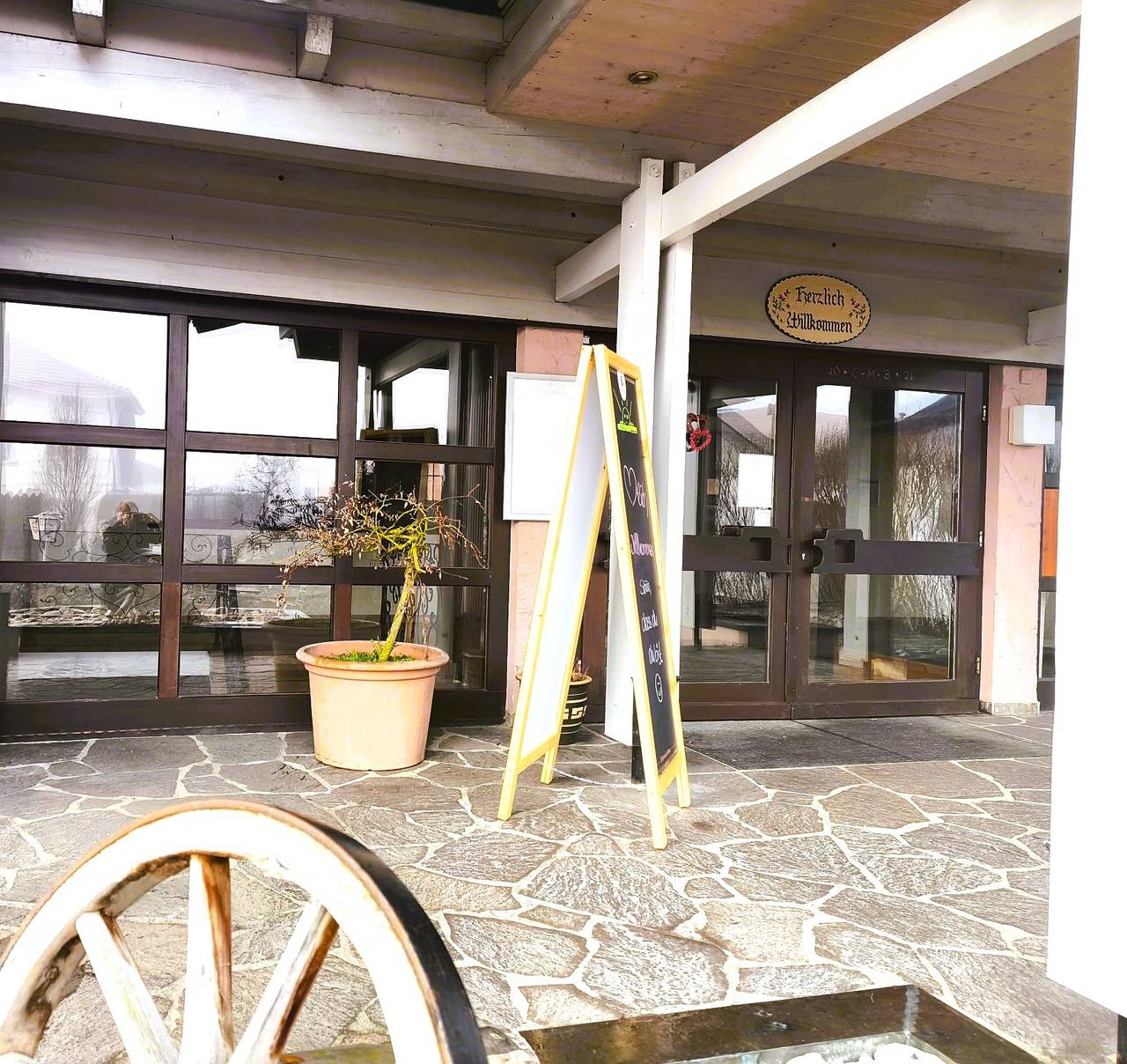 Gasthof Zum Dorfwirt - Rupertizimmer 1 in Fridolfing, Rupertiwinkel