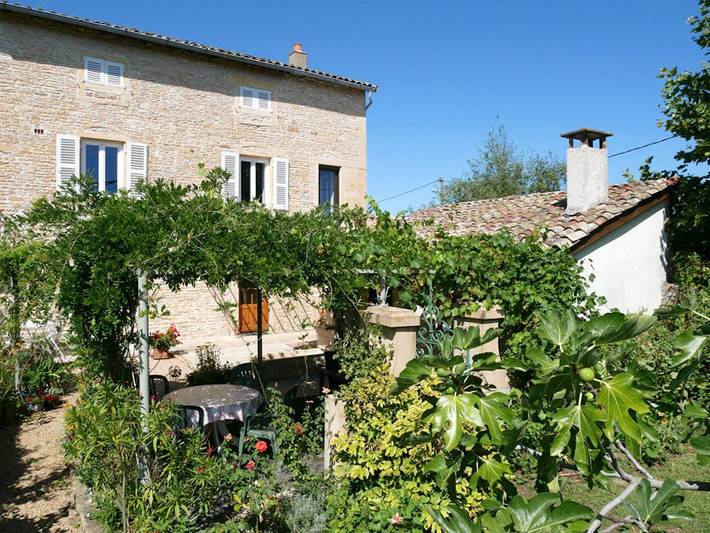 Chambre d’hôte pour 4 personnes, avec Jardin dans Vésines