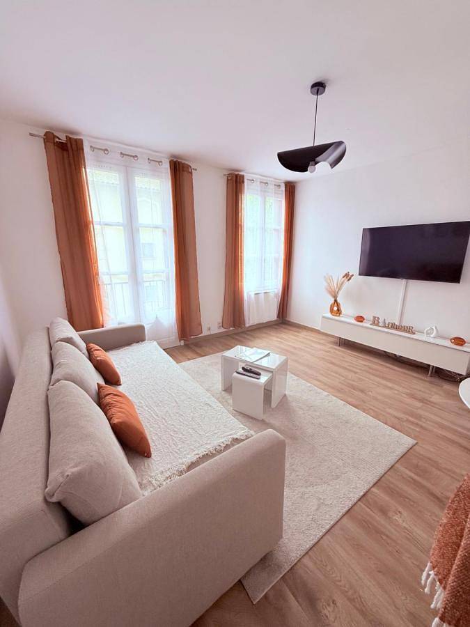 Appartement entier, One-Bedroom Apartment in Plaisance-du-Touch, Toulouse et ses environs