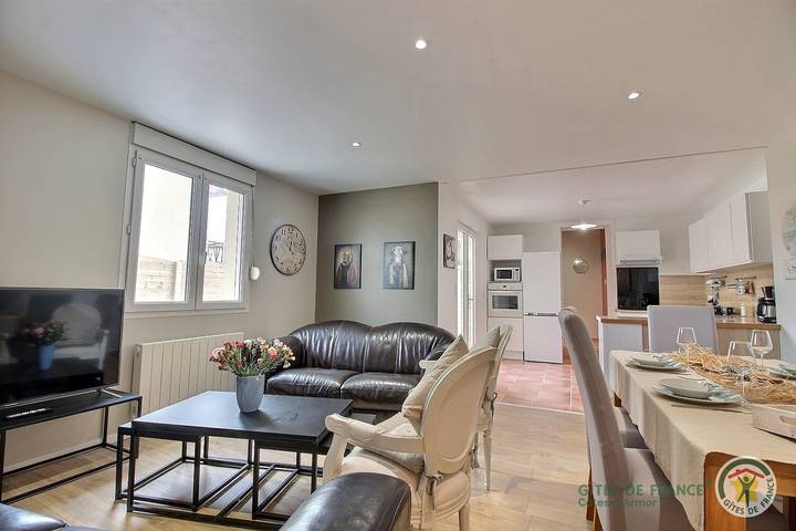 Gîte for 6 people, with garden and terrace - 1