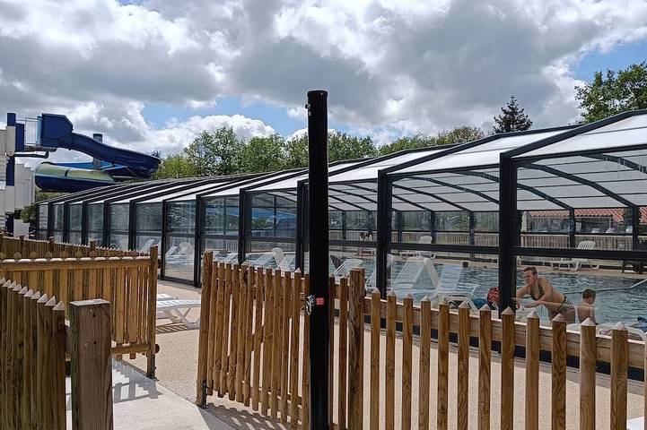 Camping pour 6 personnes, avec piscine à La Boissière-de-Montaigu