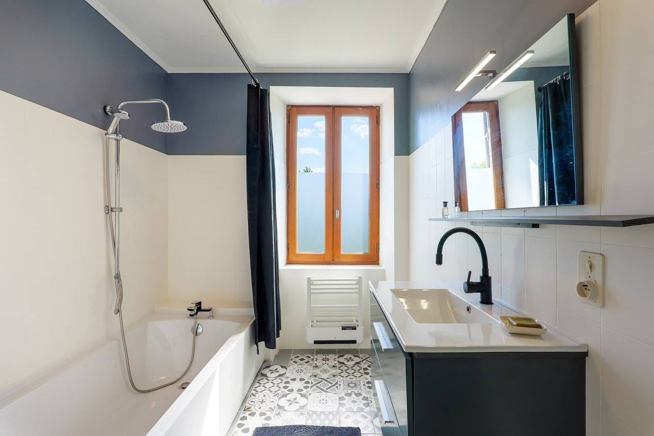 Maison d'hôte - 'Nature D'Art' avec piscine privée, terrasse privée et Wi-Fi in Ruoms, Ardèche