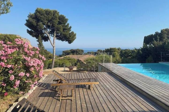 Location de vacances pour 16 personnes dans Calanque de Port-Miou