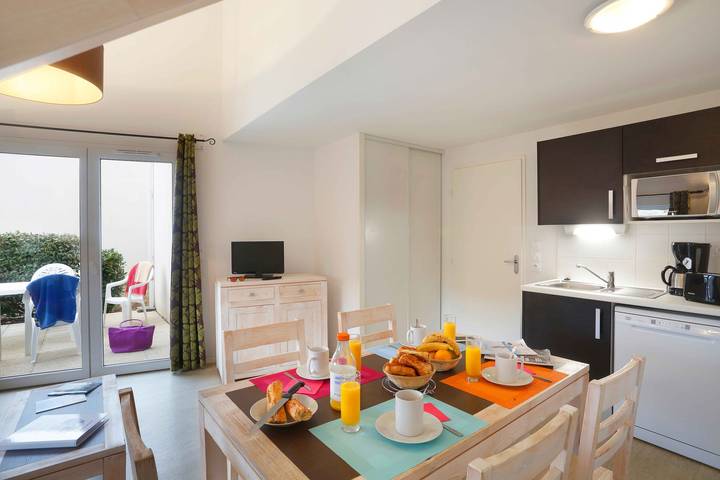 Gîte pour 6 personnes, avec sauna et piscine dans Plage naturiste (Olonne-sur-Mer)