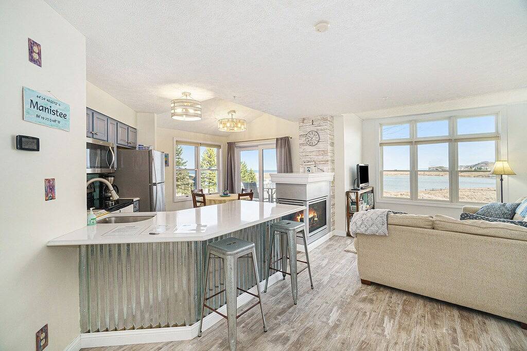 Ganze Wohnung, Updated, Lk Mi View - Pet Friendly! in Manistee, Manistee County