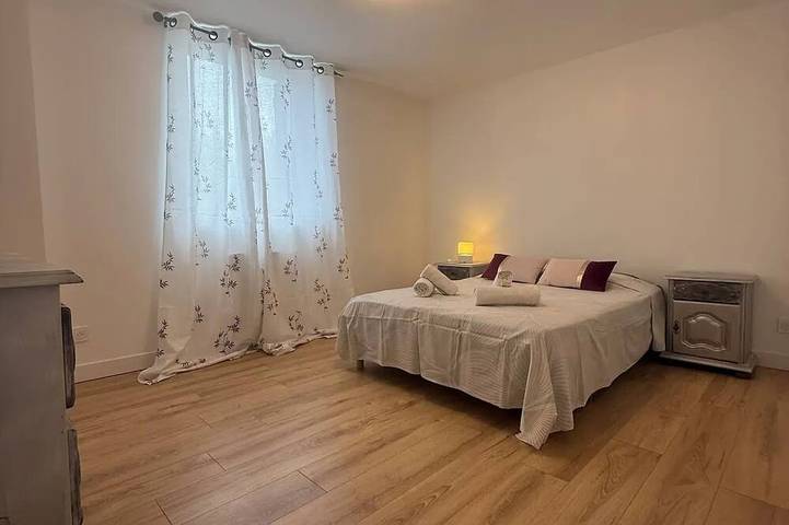Location de vacances pour 8 personnes à Villeneuve-sur-Yonne - 4