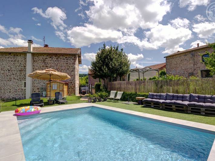 Gîte pour 8 personnes, avec jardin et piscine, animaux acceptés dans la Loire - 3