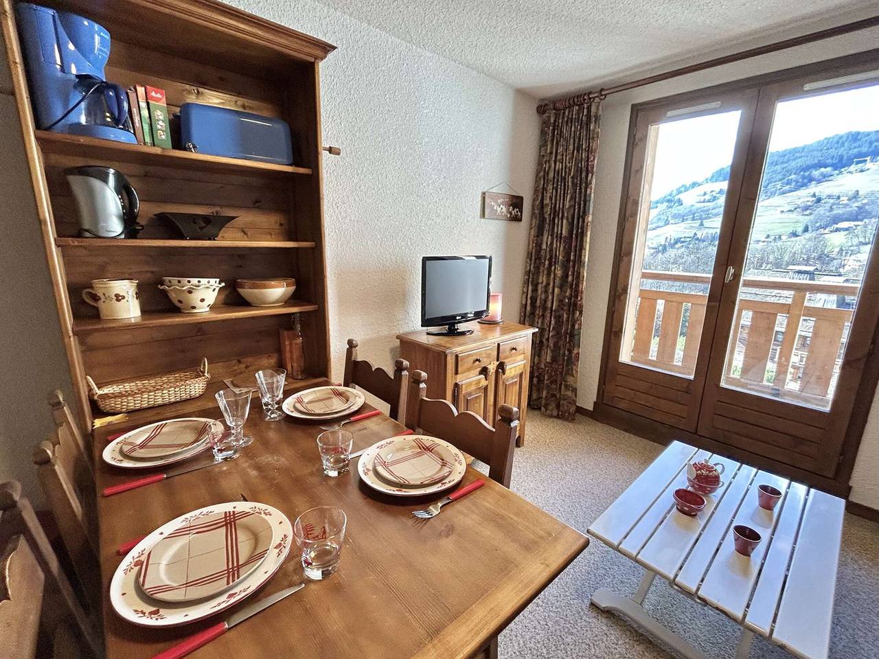 Appartement entier, Studio calme avec parking, vue montagnes, Demi-Quartier in Demi-Quartier, Pays du Mont-Blanc