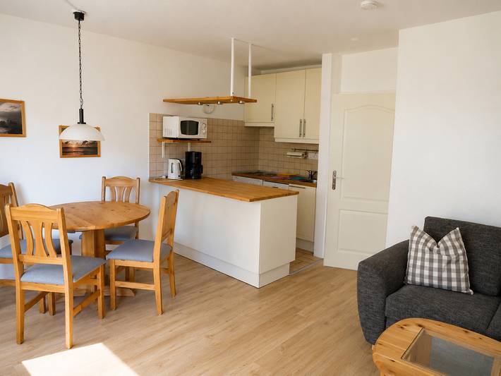 Ganze Ferienwohnung, Ferienwohnung Amrum in Top-Lage – Nur wenige Minuten zum Strand | Terrasse & Wlan in Nordfriesische Inseln (Schleswig-Holstein) (Schleswig-Holstein), Wittdün