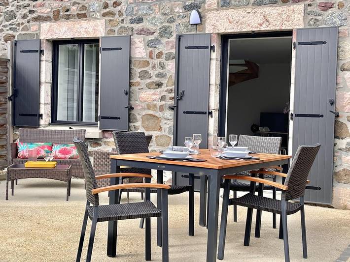Gîte pour 4 personnes, avec jardin et terrasse