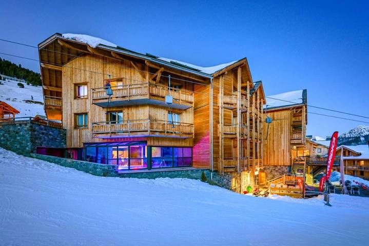 Hôtel pour 2 personnes, avec Jacuzzi et Terrasse ainsi que Jardin et Piscine à Montgenèvre