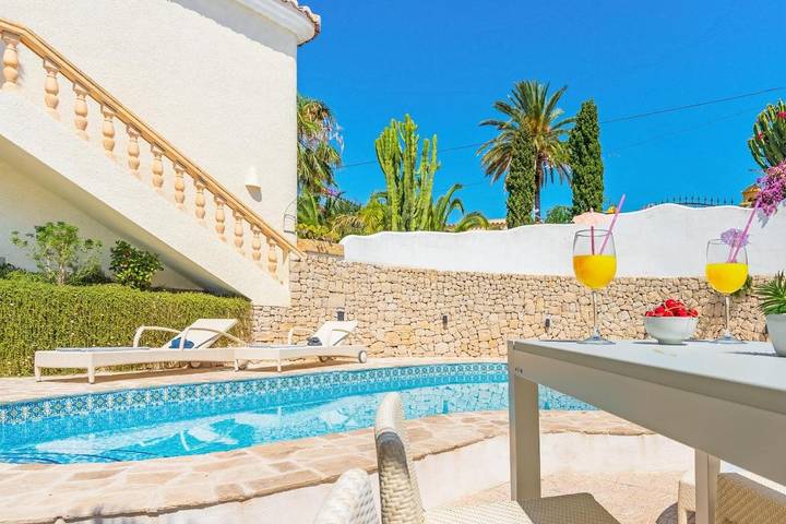 Chalet para 4 personas, con jardín además de piscina y vistas, Se admiten mascotas en Marina Alta - 3