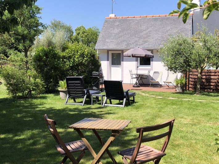 Gîte pour 2 personnes, avec terrasse et jardin