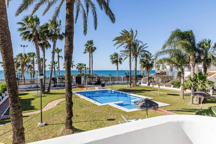 Casa rural para 4 personas, con Balcón y Terraza además de Jardín y Piscina para niños La Caleta de Vélez