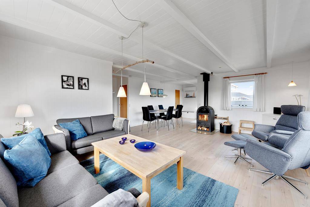 Gemütliches Ferienhaus in Bjerregard mit Kaminofen in Bjerregård, Holmsland Klit