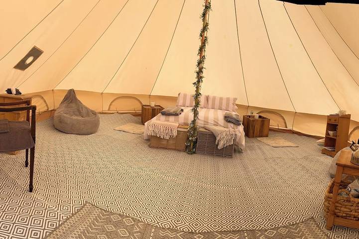 Luxury Bell Tents with beautiful views in Northamptonshire