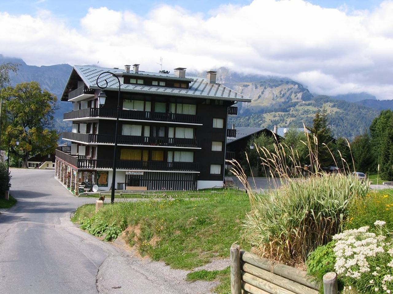 Entire apartment, Ski-in/ski-out apartment, 3 bedrooms, hammam, wifi, parking - Crest-Voland in Cohennoz, Albertville region