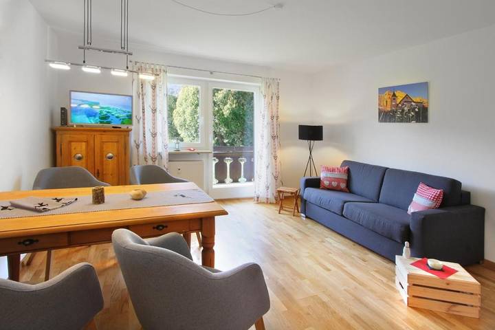 Ferienwohnung für 3 Personen, mit Balkon und Terrasse sowie Ausblick