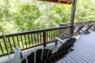 Log Cabin for 12 Guests in Blue Ridge Parkway, Sugar Mountain, Picture 3
