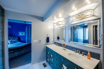 Castle for 22 Guests in Denver, Denver County, Picture 4