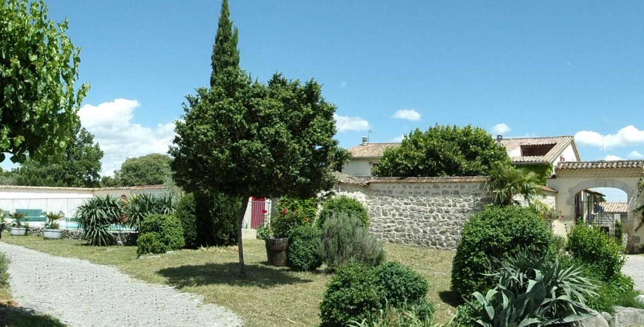 Gîte L'Escoussou 6p, 4ch, 120m2, charme et nature, piscine chauffée, sud Ardèche in Joyeuse, Ardèche