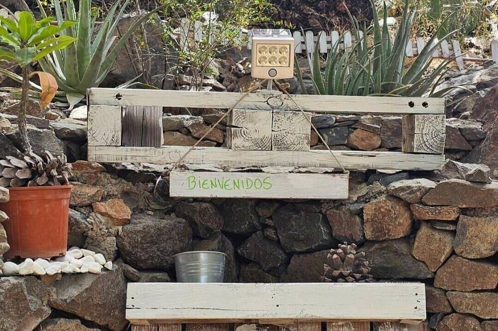 \"Casita Antonio\" con terraza y jardín privado in Fataga, San Bartolomé de Tirajana