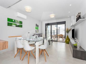 Vakantieappartement voor 6 Personen in Playa Moncayo, Guardamar del Segura, Afbeelding 3