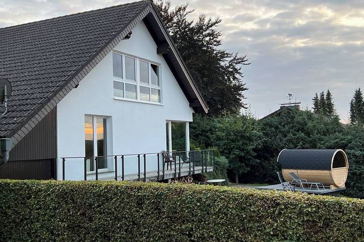 Ferienhaus für 8 Personen, mit Garten in Monschau