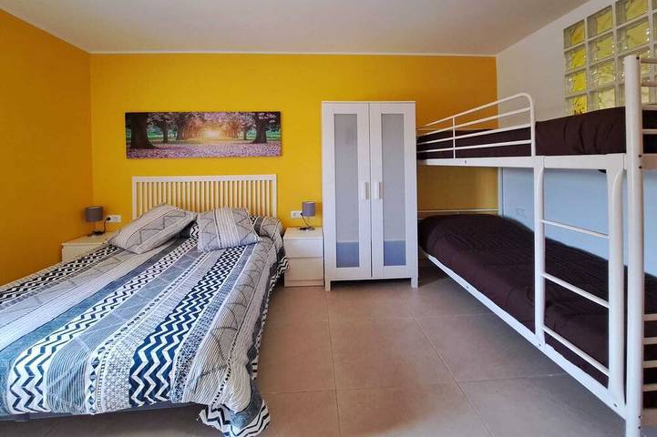 Gîte pour 16 personnes, avec jardin, animaux acceptés à Argentona - 2