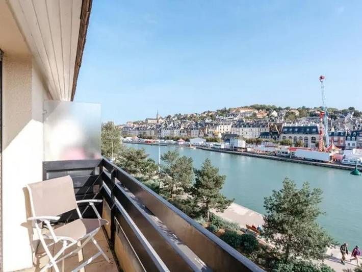 Gîte pour 2 personnes, avec balcon dans Gare de Trouville - Deauville