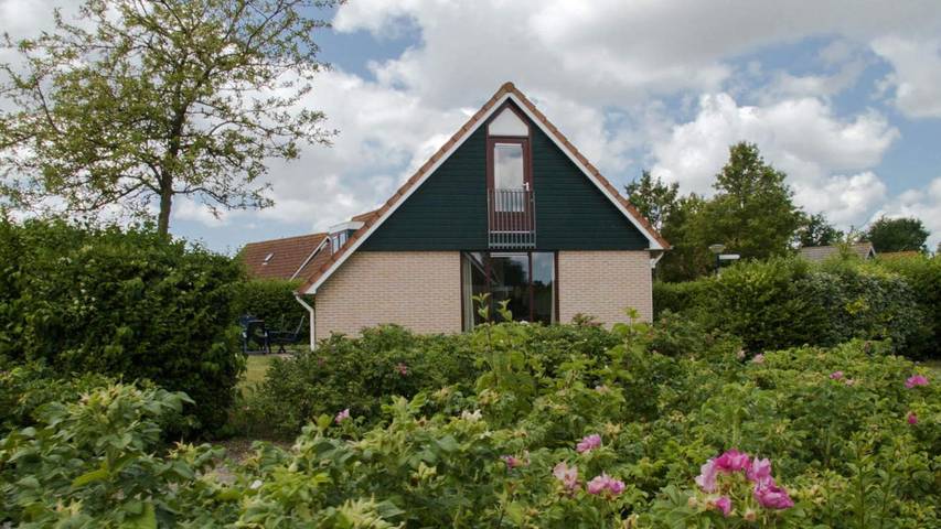 Vakantieappartement voor 6 personen, with zwembad and terras as well as sauna and tuin, met huisdier in Heinkenszand