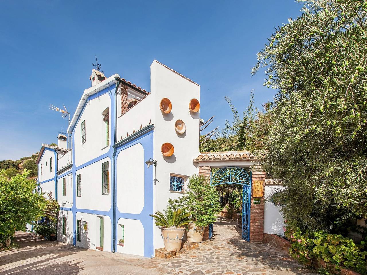 Cottage in Rute with Pool and Stunning Views in Rute, Sierras Subbéticas