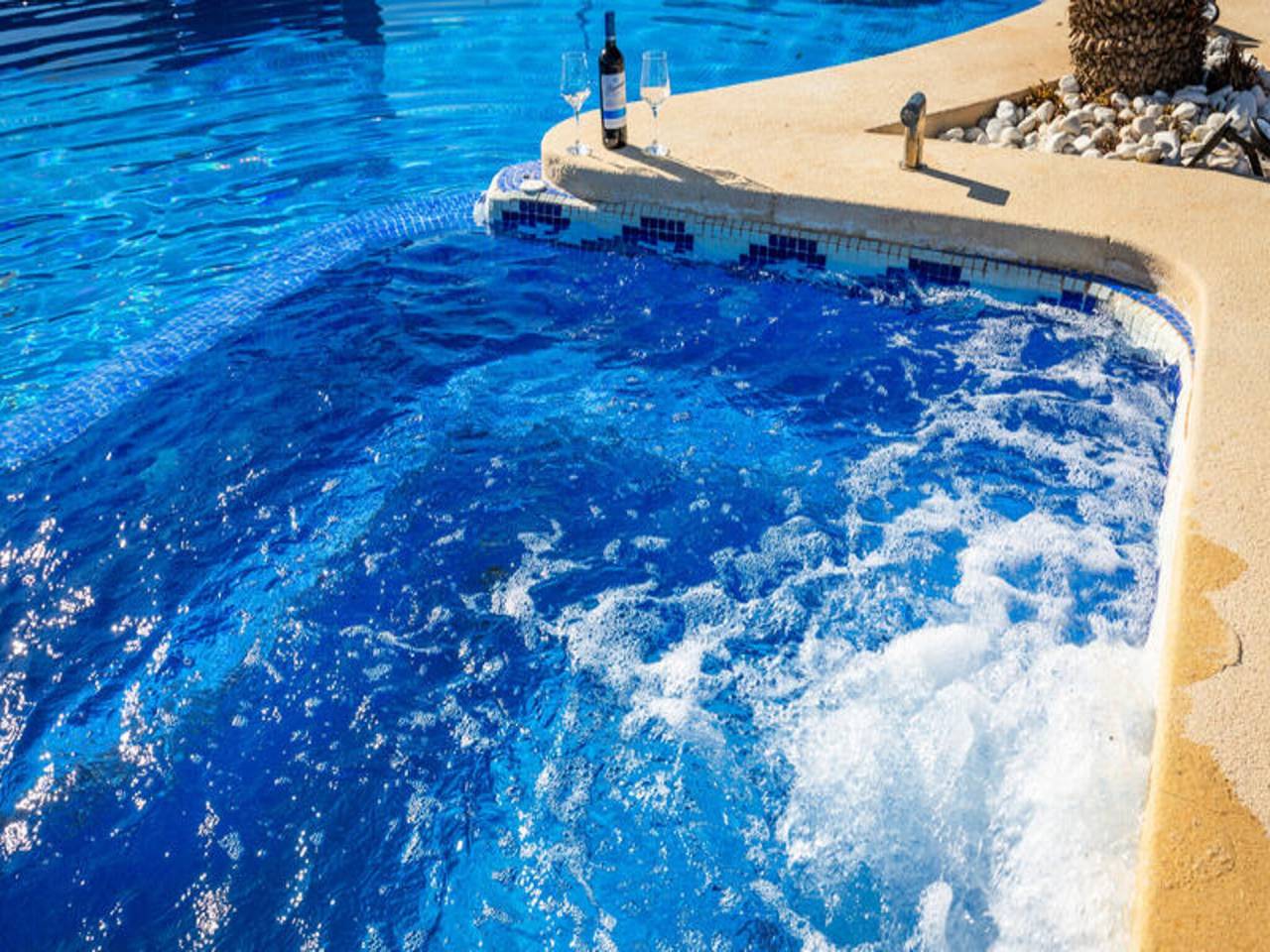 Appartement entier, Villa à Crevillente avec piscine privée in Crevillent, Province d'Alicante