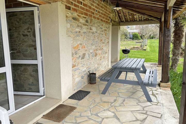 Gîte pour 5 personnes, avec jardin et terrasse dans le Tarn