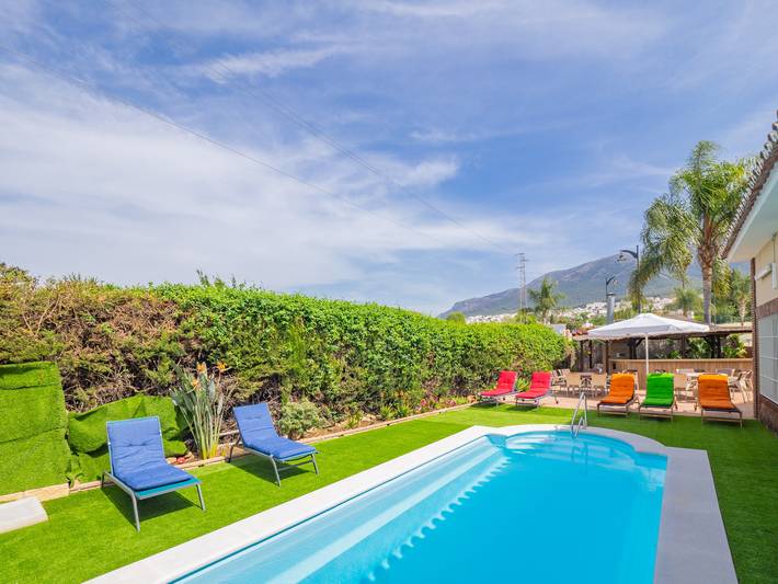 Chalet para 14 personas, con jardín y terraza - 1