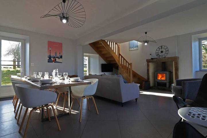 Gîte pour 8 personnes, avec Terrasse et Jardin