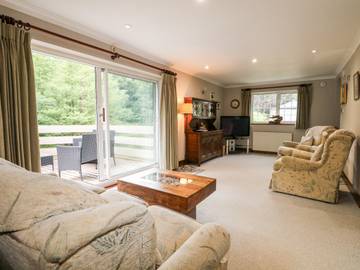 Apartment for 6 People in Turners Hill, England, Photo 3