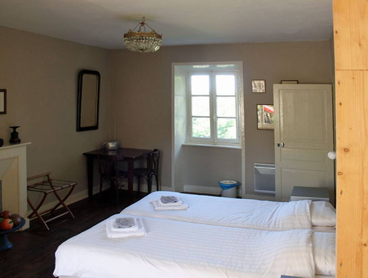 Gîte pour 8 personnes avec piscine in Saint-Auvent, Parc naturel régional Périgord-Limousin