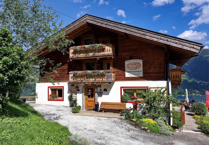 Gîte pour 6 personnes, avec balcon ainsi que vue sur le lac et jardin, adapté aux familles à Zell am See - 3