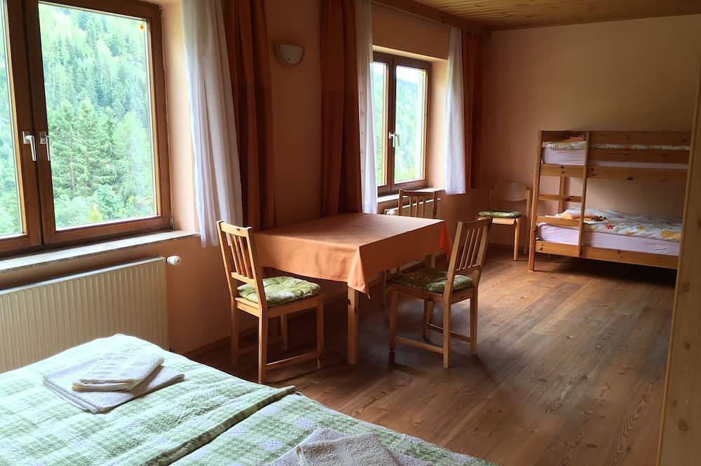 Modernes Ferienhaus mit Garten am Fuße des Zirbitzkogel, Haustiere willkommen in Obdach, Lavanttaler Alpen