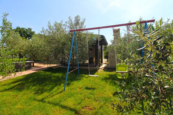 Ferienhaus für 4 Personen mit Terrasse in Valtura, Südküste Istrien