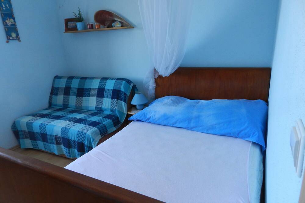 Ganze Wohnung, Komfortable Ferienwohnung mit atemberaubendem Meerblick in Lumbarda, Korcula