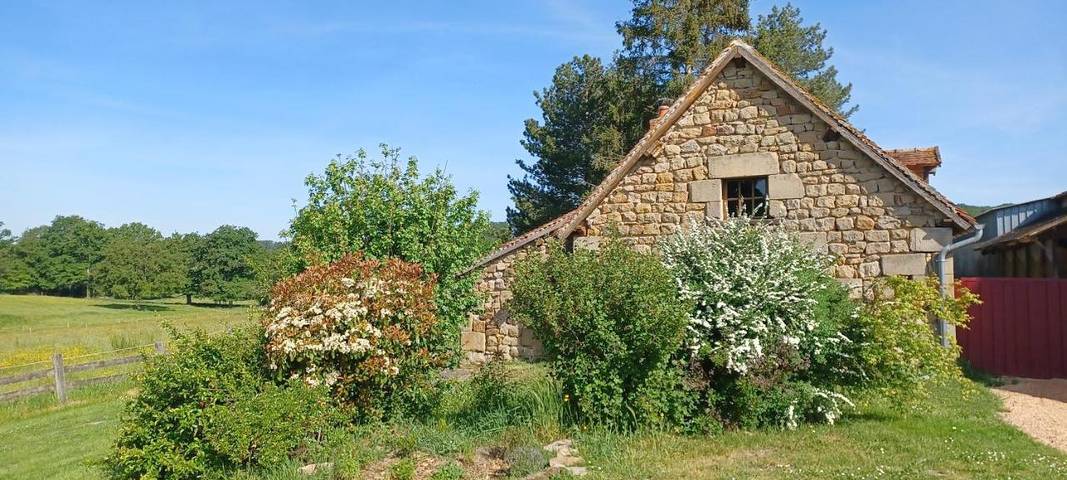 Location de vacances pour 5 personnes, avec jardin et vue à Buxières-les-Mines - 2