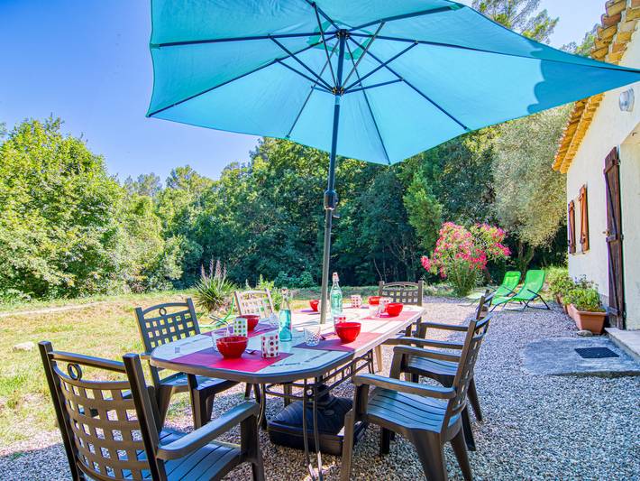 Location de vacances pour 8 personnes, avec terrasse et jardin à Fayence - 3