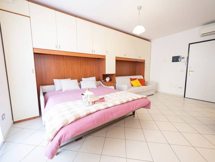 Gîte pour 4 personnes, avec terrasse à Borghetto Santo Spirito - 2
