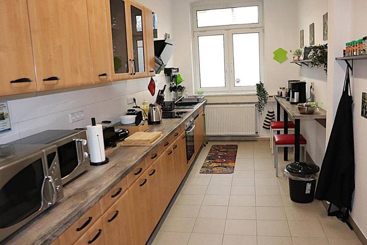 Ferienwohnung, mit Terrasse und Garten sowie Ausblick in Aschersleben - 3