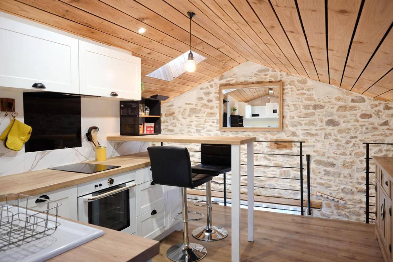 Refuge cosy pour séjour en couple Climatisé in Loublande, Mauléon