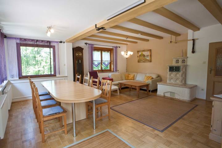 Ferienhaus für 19 Personen, mit Balkon und Whirlpool sowie Garten in Weiler-Simmerberg - 3