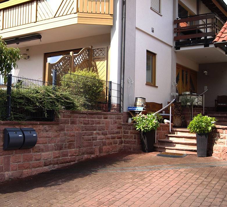 Ferienwohnung Bleifuss - Liebevoll eingerichtete "Vier Sterne" Ferienwohnung in absolut ruhiger Lage im Spessart in Altenbuch, Spessart-Mainland
