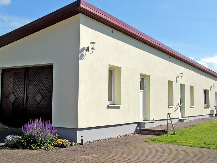 Bungalow für 5 Personen, mit Terrasse und Garten in Freest